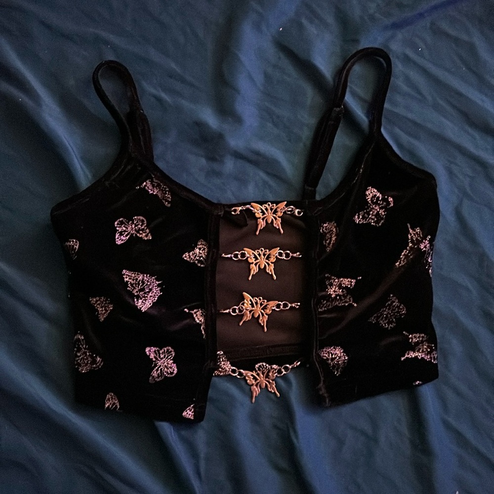 Cut out crop top